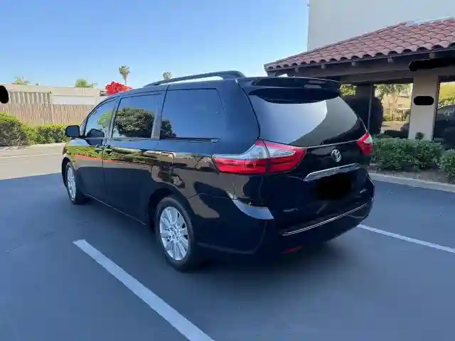 5TDYZ3DC6HS850223 2017 TOYOTA ALL MODELS-2