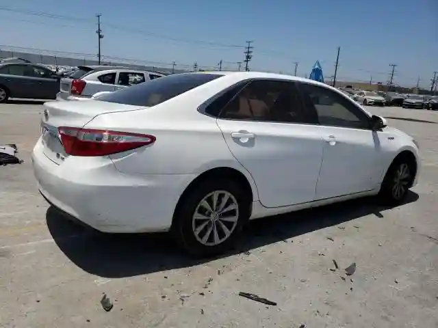 4T1BD1FK0HU203045 2017 TOYOTA CAMRY-2