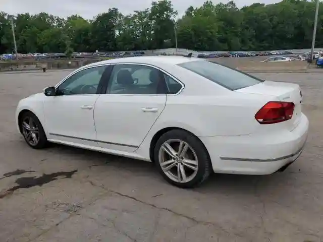 1VWBT7A31FC053361 2015 VOLKSWAGEN PASSAT-1