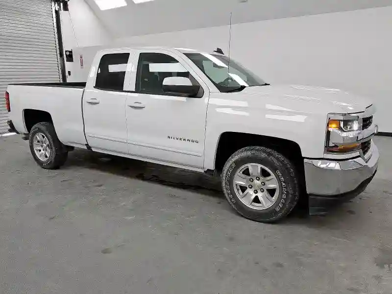 1GCRCREH8JZ191830 2018 CHEVROLET ALL MODELS-3