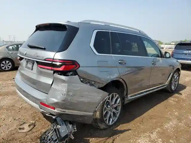 5UX23EM09R9V53793 2024 BMW X7-2