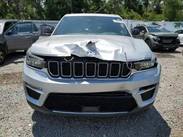 1C4RJYB60RC171086 2024 JEEP GRAND CHEROKEE-4