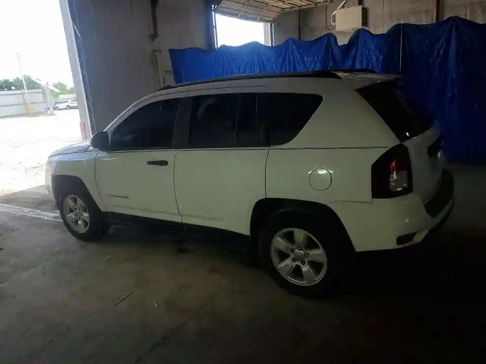 1C4NJCBA8HD136617 2017 JEEP COMPASS-1