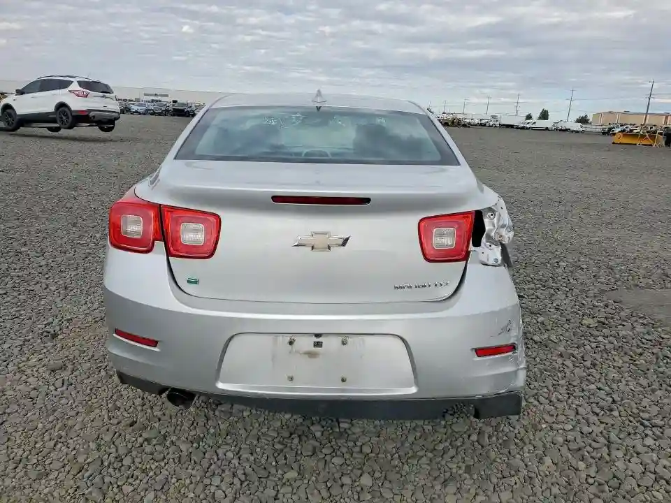 1G11E5SA4GU145336 2016 CHEVROLET MALIBU-5