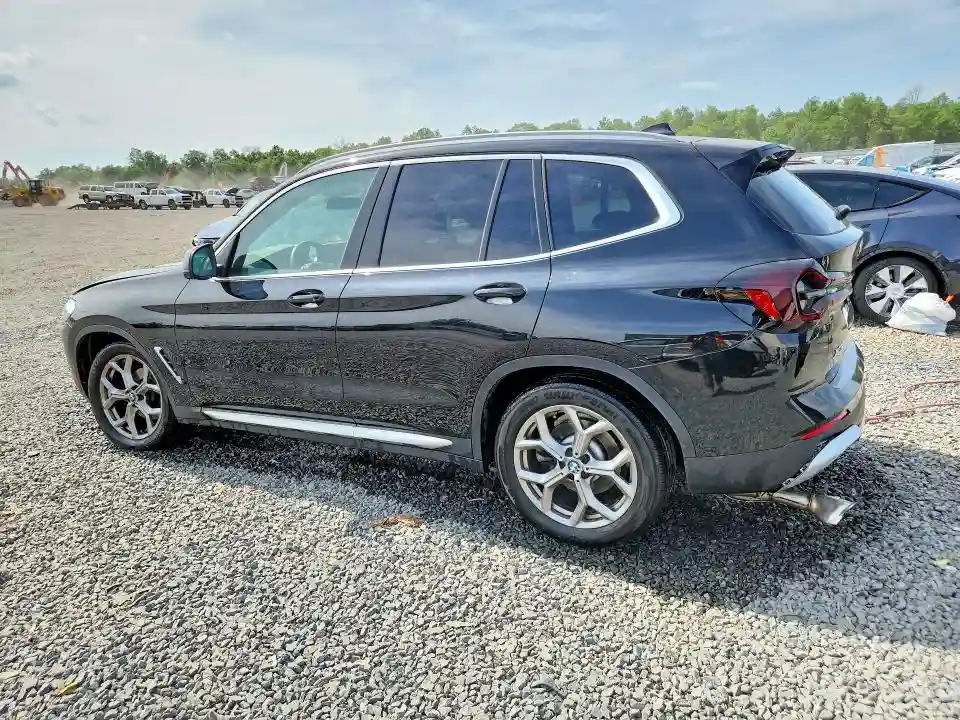 5UX53DP00R9U69414 2024 BMW X3-1