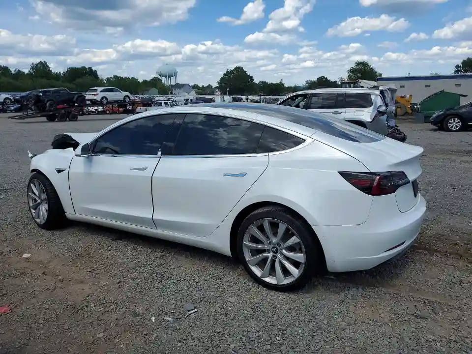 5YJ3E1EB2LF667396 2020 TESLA MODEL 3-1