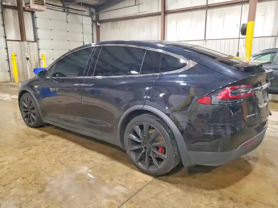 5YJXCBE48GF003902 2016 TESLA MODEL X-1