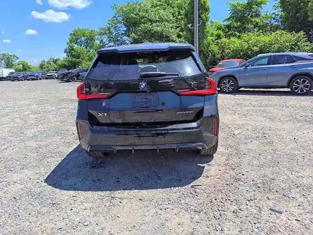 WBX73EF06T5599183 2026 BMW X1-5