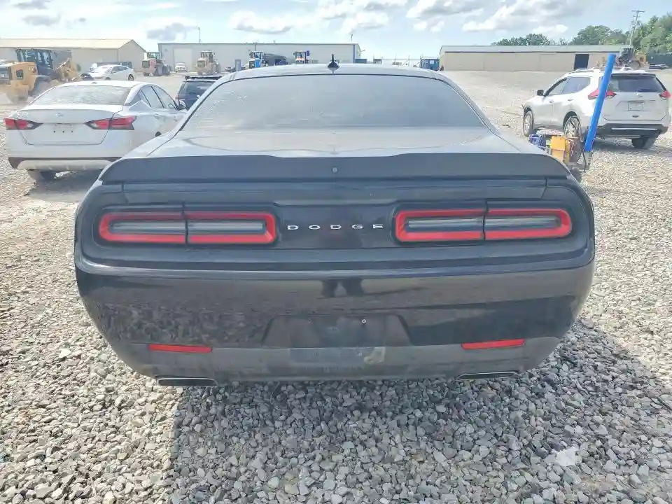 2C3CDZBT0GH232461 2016 DODGE CHALLENGER-5