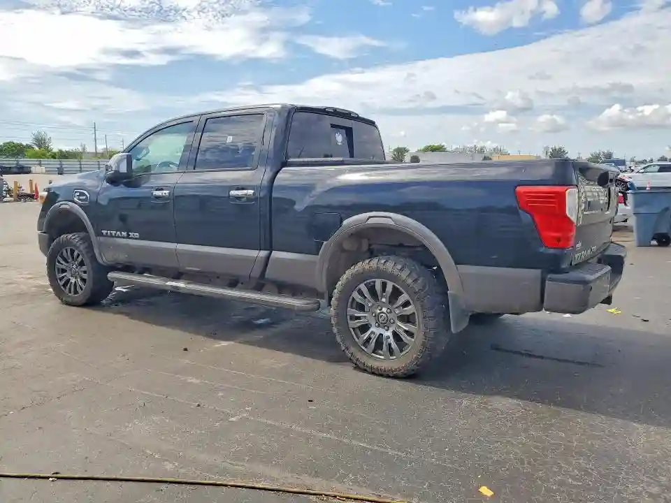 1N6BA1F45HN522219 2017 NISSAN TITAN-1