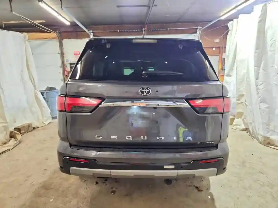 7SVAAABA7TX078435 2026 TOYOTA SEQUOIA-5