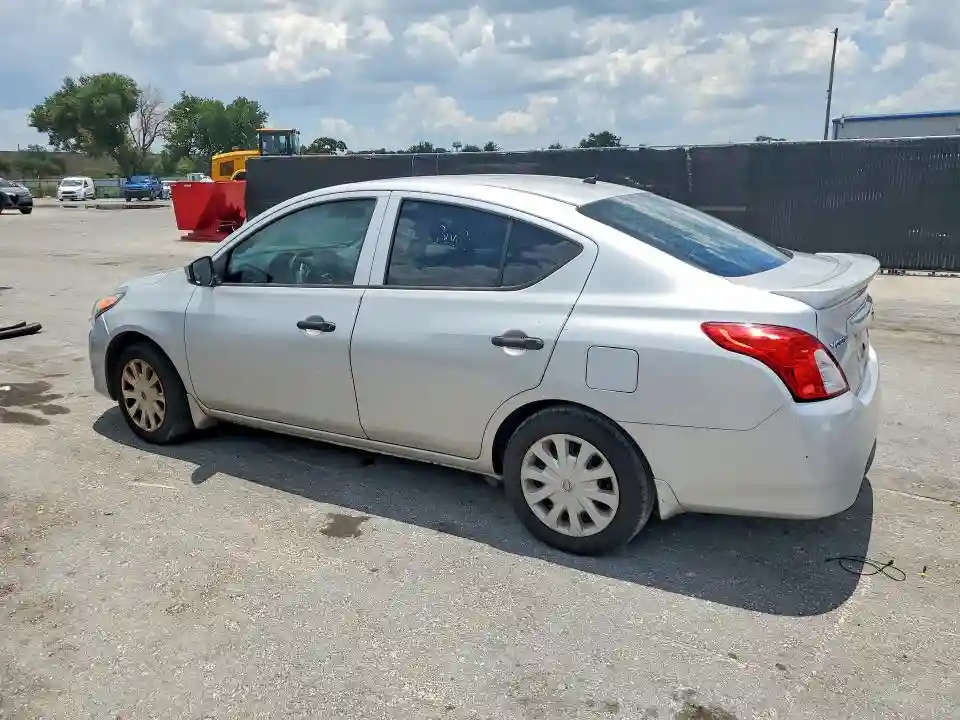 3N1CN7APXJL824887 2018 NISSAN VERSA S PL-1