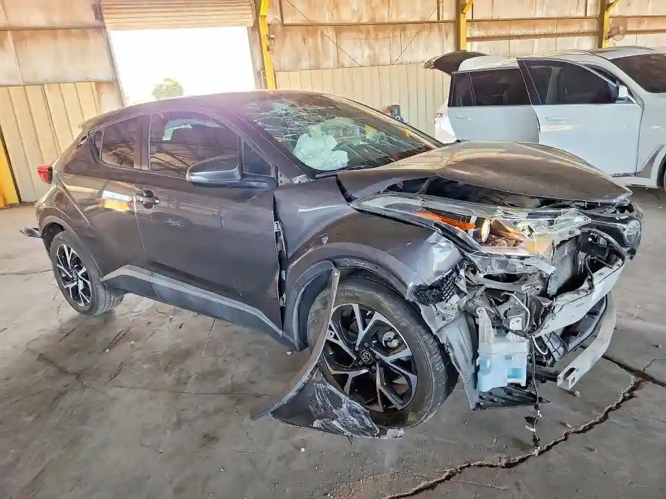 NMTKHMBX0JR034634 2018 TOYOTA C-HR-3
