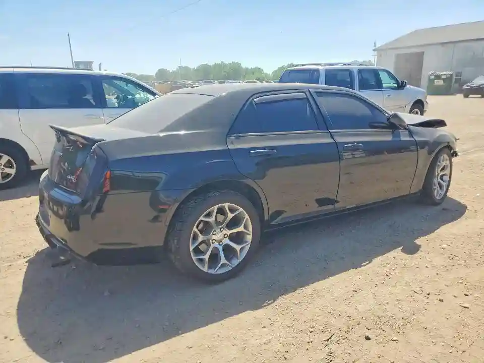 2C3CCAPT6HH593952 2017 CHRYSLER 300-2