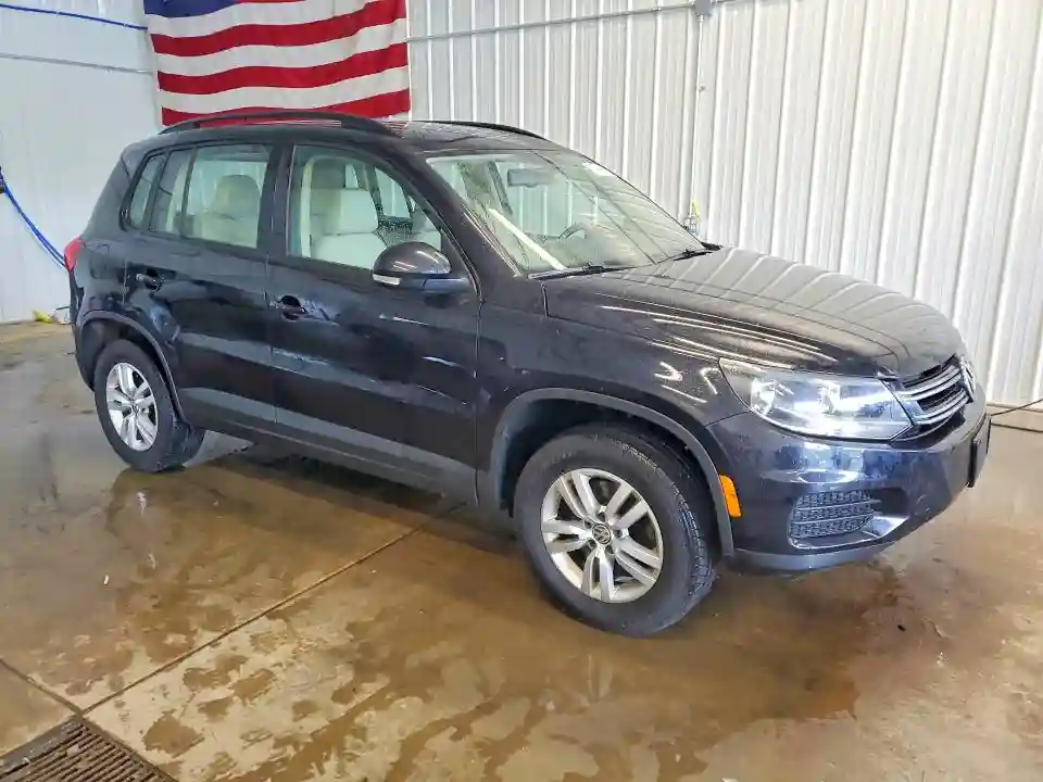 WVGBV7AX7GK000294 2016 VOLKSWAGEN TIGUAN-3