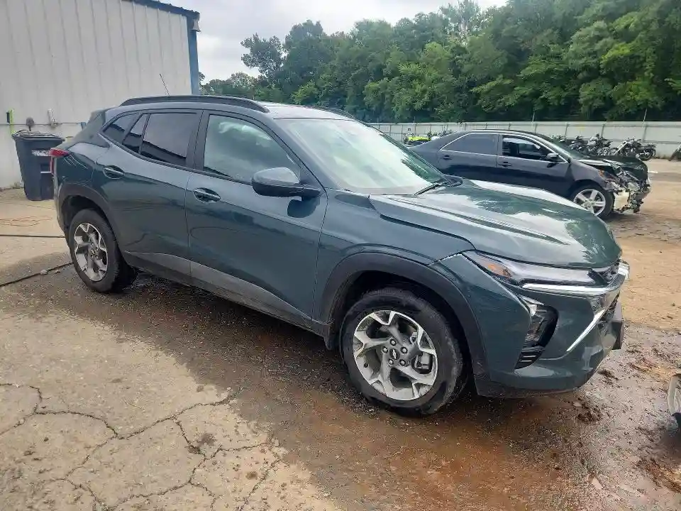 KL77LHEPXTC032464 2026 CHEVROLET TRAX-3