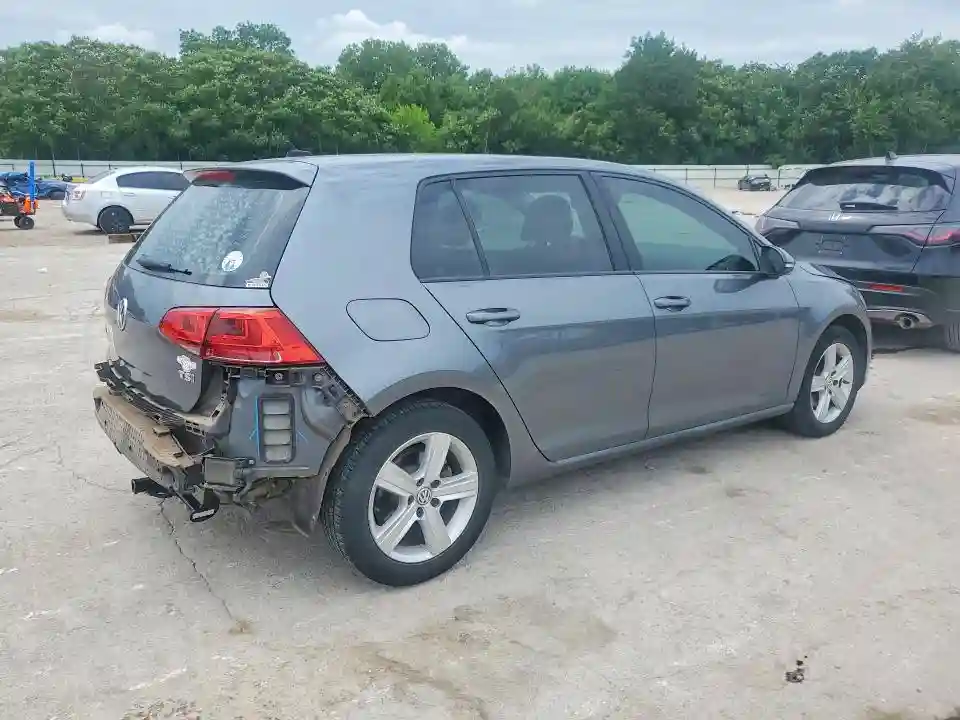 3VW217AU0HM064741 2017 VOLKSWAGEN GOLF-2