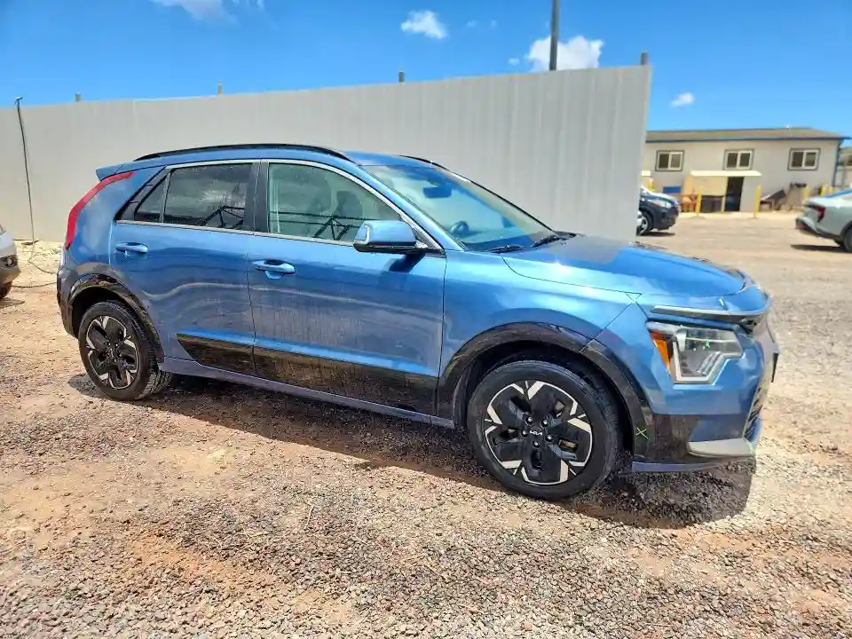 KNDCR3L12R5080717 2024 KIA NIRO-3