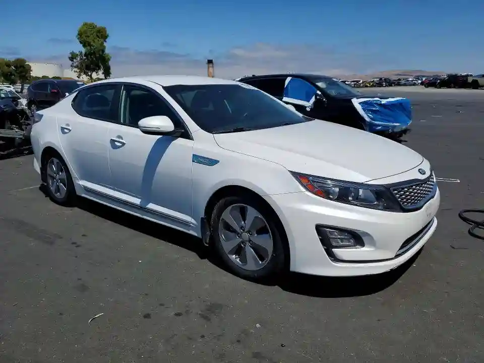 KNAGN4ADXF5083082 2015 KIA OPTIMA-3