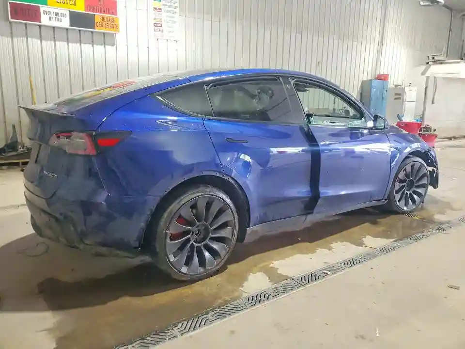 7SAYGDEF1NF532078 2022 TESLA MODEL Y-2