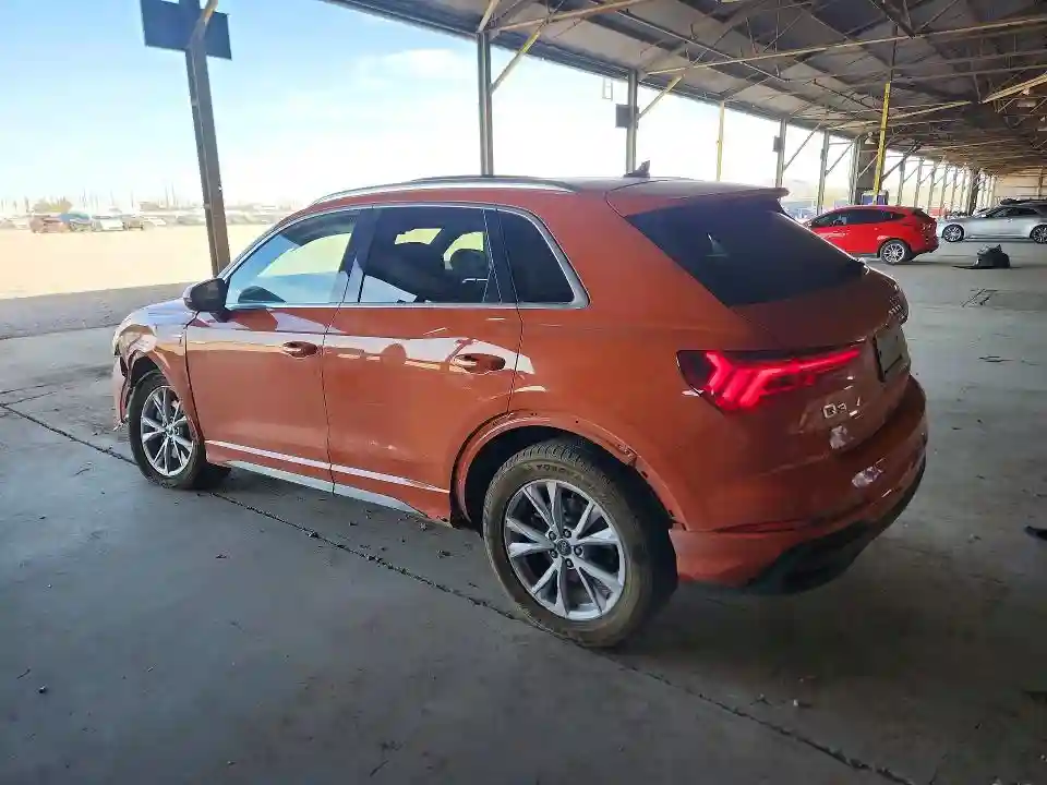 WA1DECF30P1106954 2023 AUDI Q3-1
