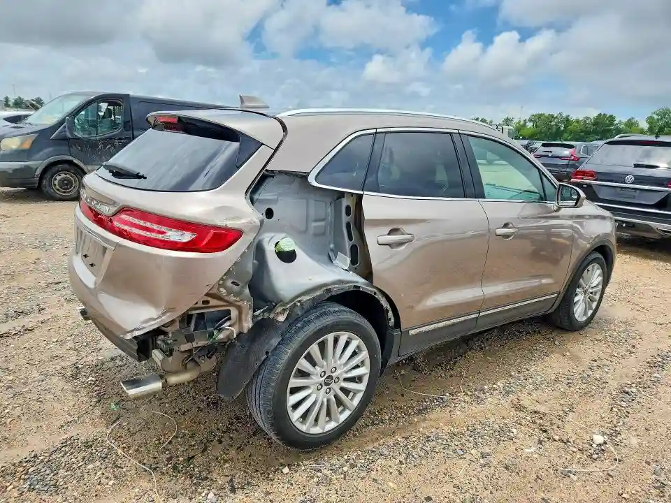 5LMCJ1C90KUL16884 2019 LINCOLN MKZ-2