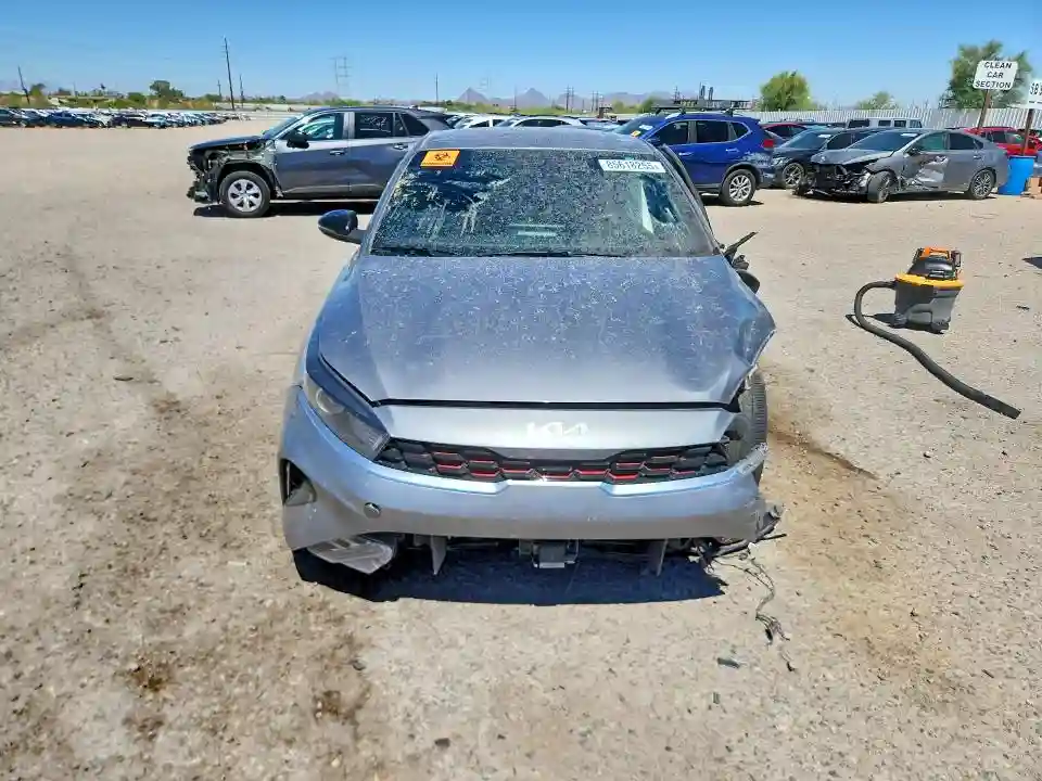 3KPF54AD7RE782838 2024 KIA FORTE-4