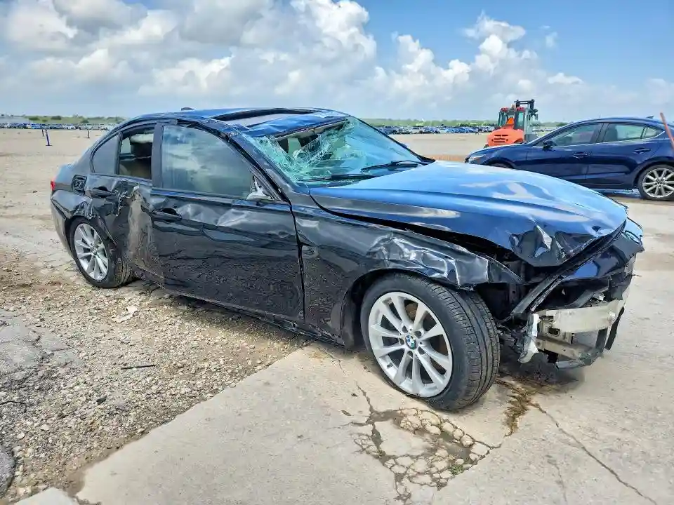 WBA8E1G3XHNU17695 2017 BMW 3 SERIES-3