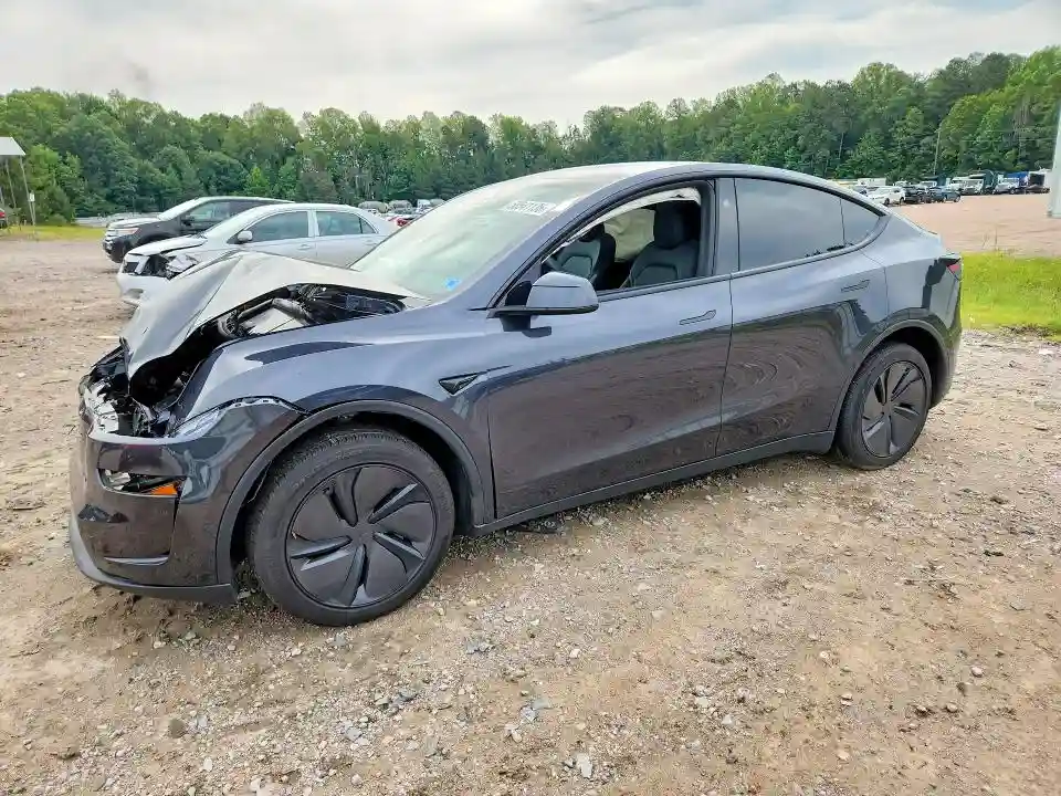 7SAYGAEE1TF617781 2026 TESLA MODEL Y-0