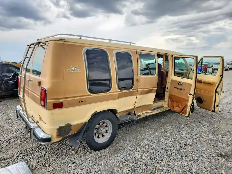 2B6HB23T7FK217717 1985 DODGE B SERIES-2