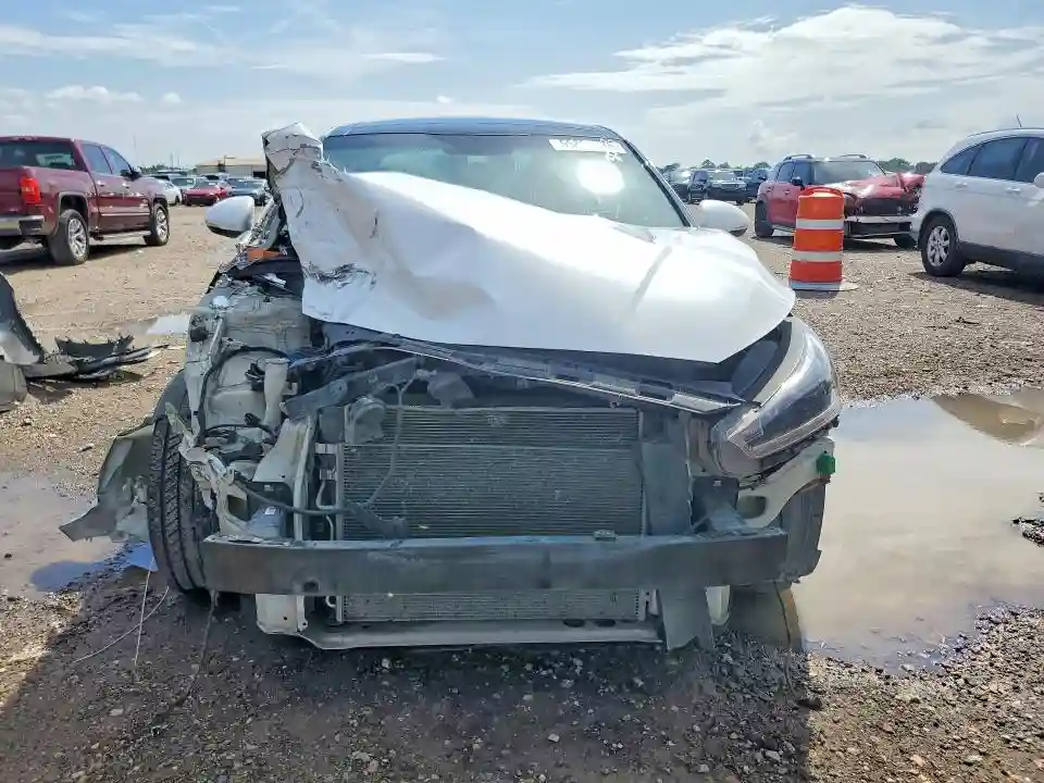 KNALC4J19H5045940 2017 KIA CADENZA-4