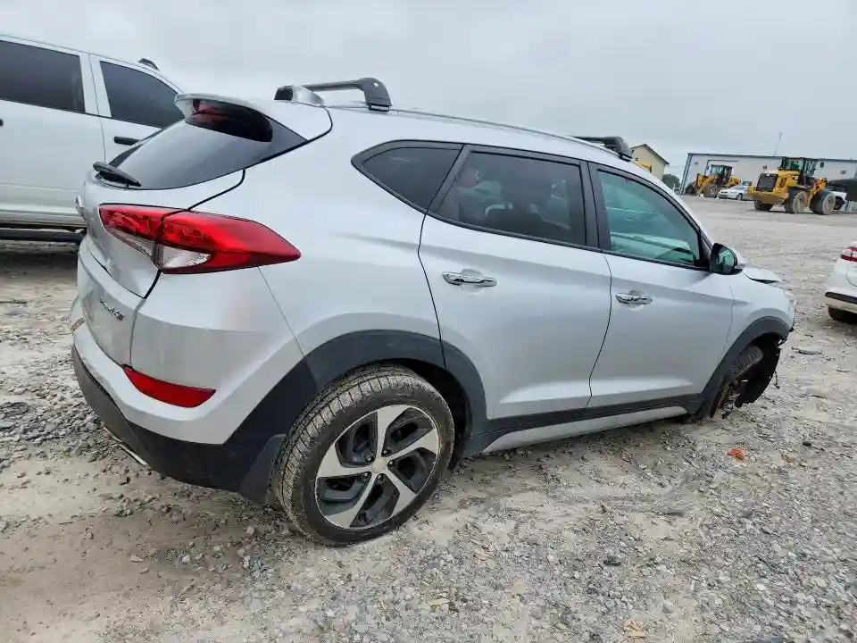 KM8J33A25JU694770 2018 HYUNDAI TUCSON-2