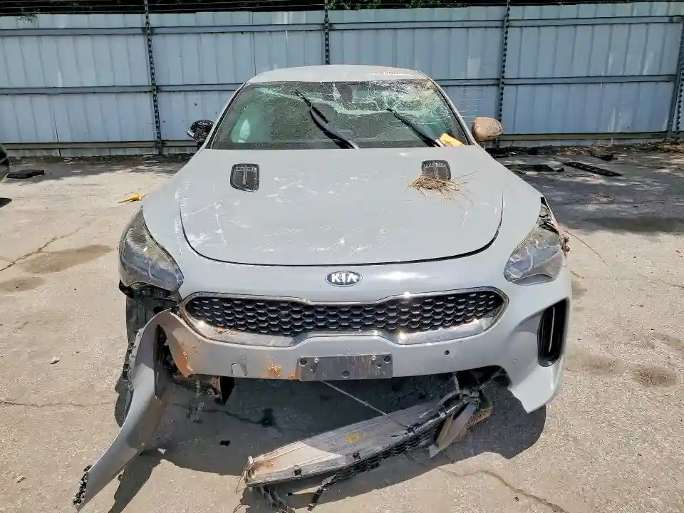 KNAE35LC5J6033698 2018 KIA STINGER-4