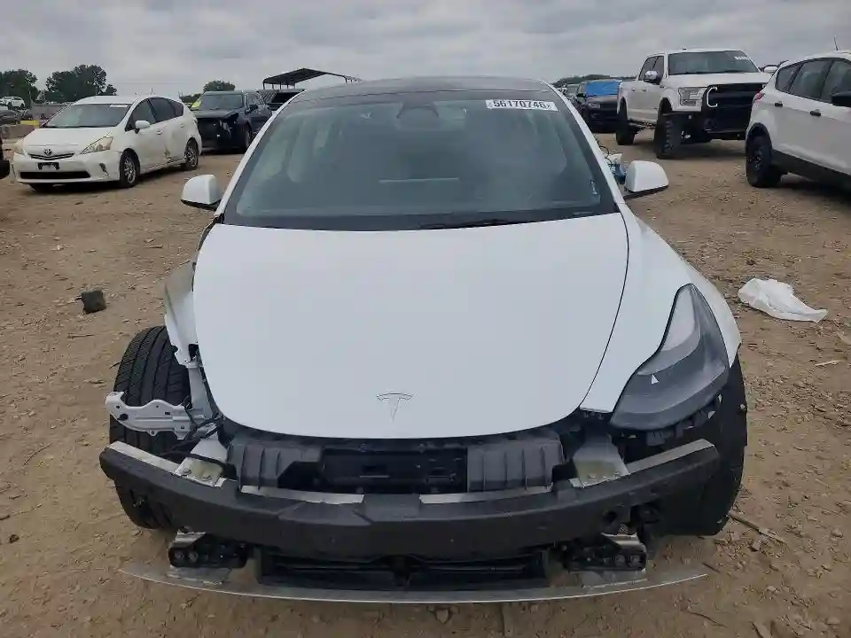 5YJ3E1EB6PF393576 2023 TESLA MODEL 3-4