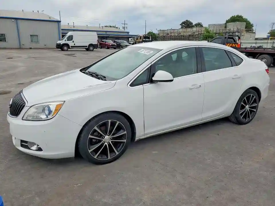 1G4PR5SK7H4117042 2017 BUICK VERANO-0