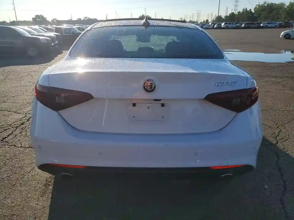 ZARFAMBN5K7602514 2019 ALFA ROMEO GIULIA-5