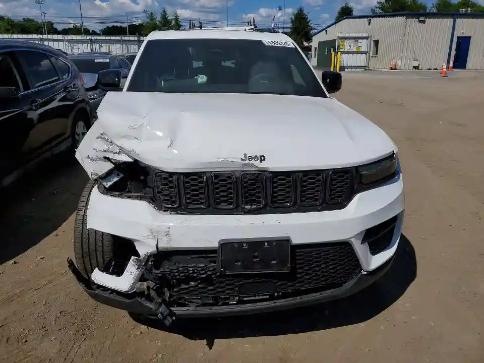 1C4RJHAG7RC701659 2024 JEEP GRAND CHEROKEE-4