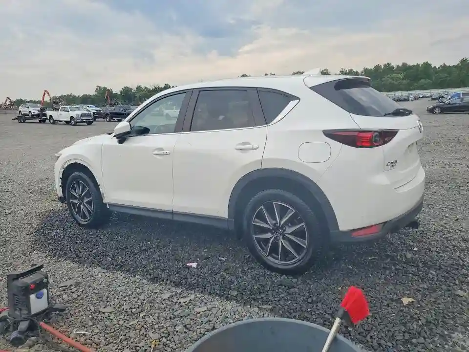 JM3KFBCM9J0456590 2018 MAZDA CX-5-1