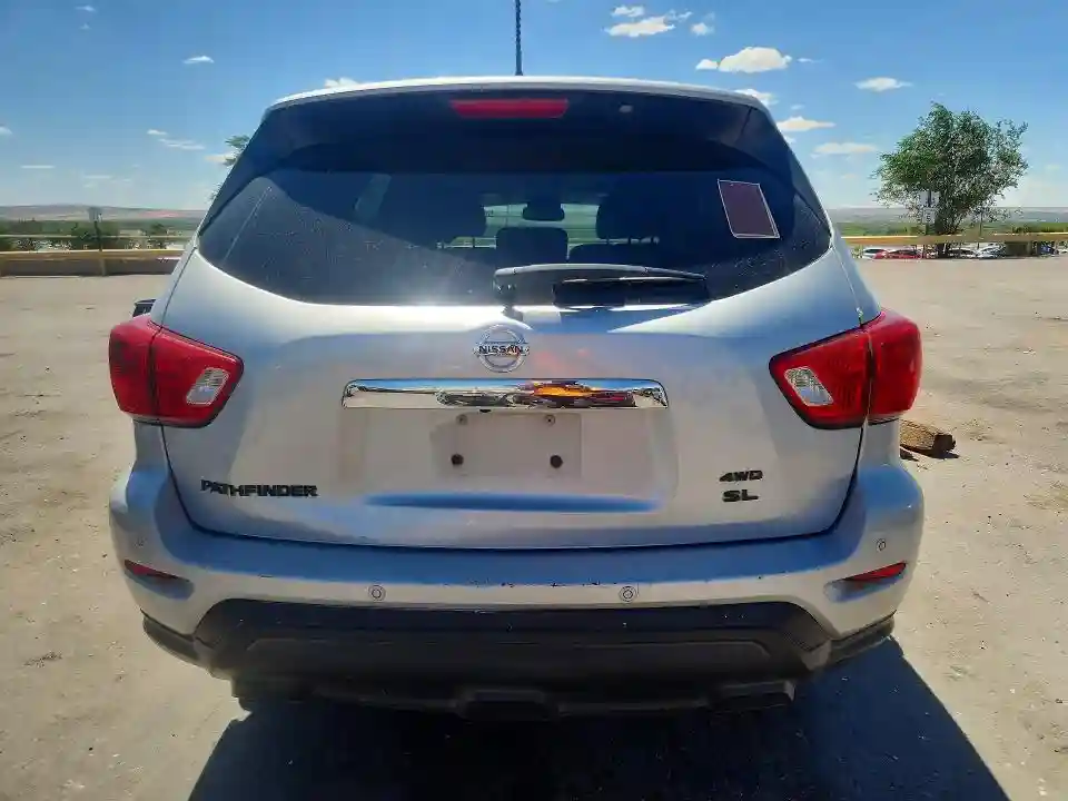 5N1DR2MM7HC659165 2017 NISSAN PATHFINDER-5