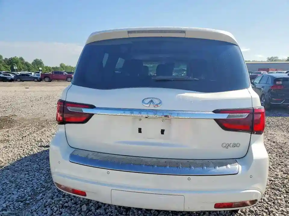 JN8AZ2NC6J9440945 2018 INFINITI QX80-5
