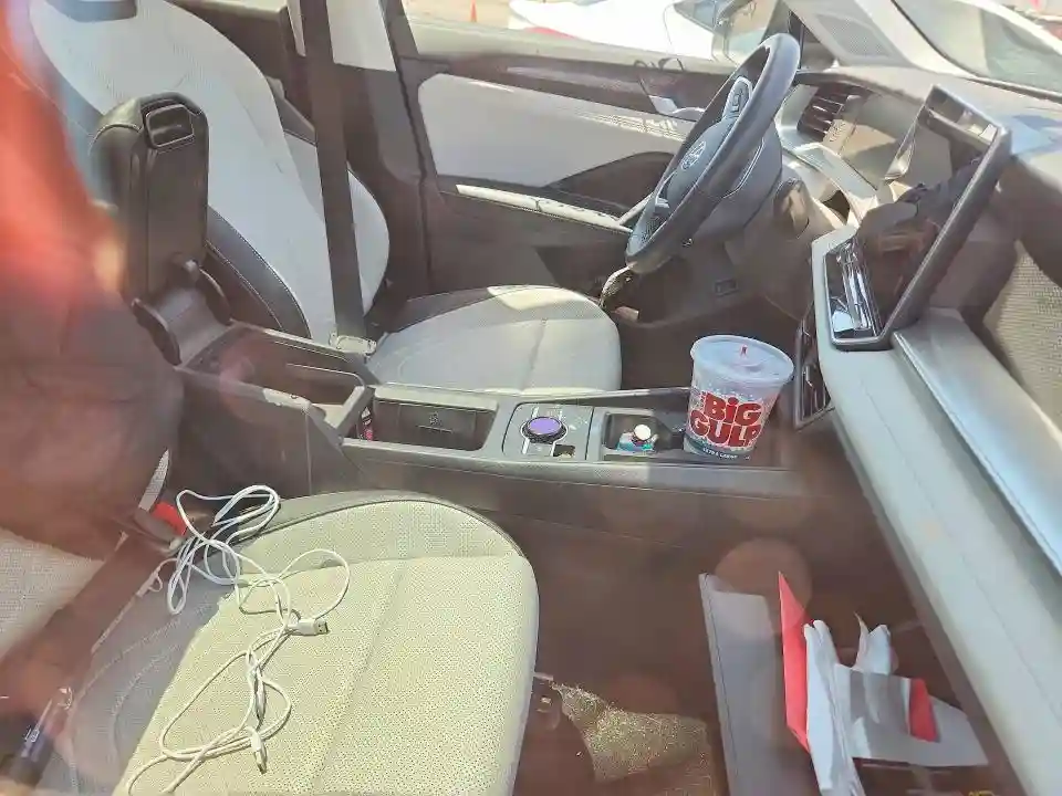 3VVMR7RM0SM025648 2025 VOLKSWAGEN TIGUAN-3