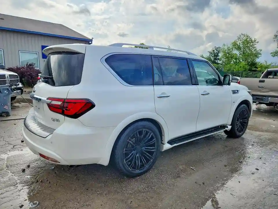 JN8AZ2NE9J9192370 2018 INFINITI QX80-2