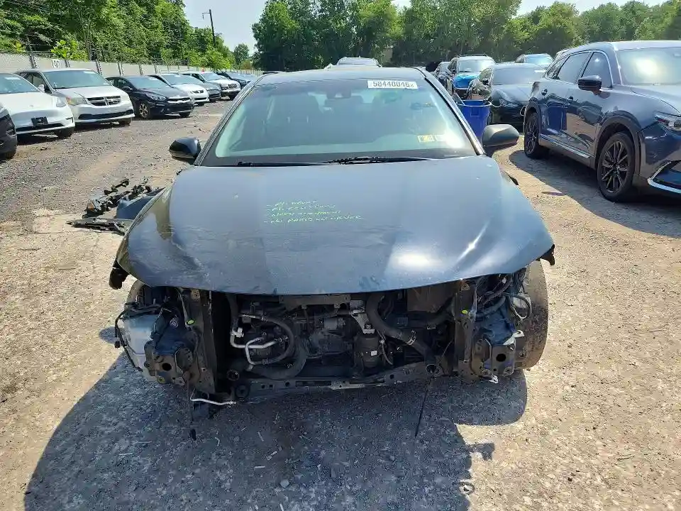 4T1B11HK6JU628071 2018 TOYOTA CAMRY-4