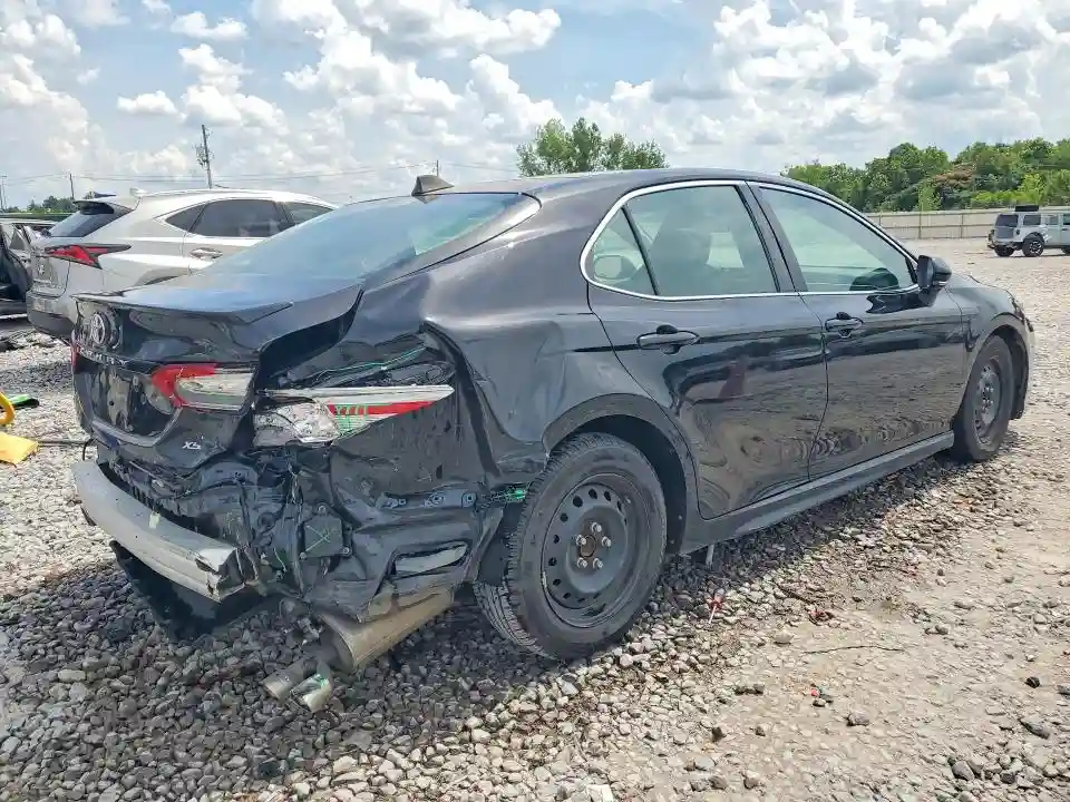 4T1B61HK0JU126805 2018 TOYOTA CAMRY-2