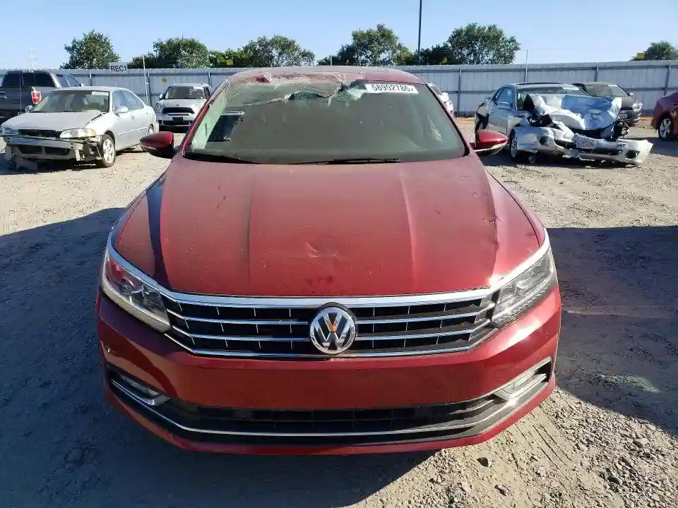 1VWCT7A36HC064265 2017 VOLKSWAGEN PASSAT-4