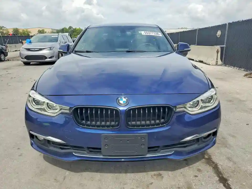 WBA8B9C55JEE81053 2018 BMW 3 SERIES-4