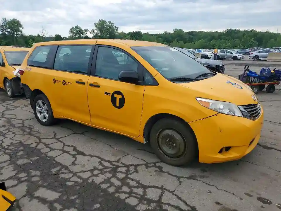 5TDZK3DC1GS754152 2016 TOYOTA SIENNA L 7-3