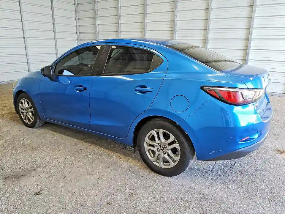 3MYDLBYV0HY196254 2017 TOYOTA YARIS-1