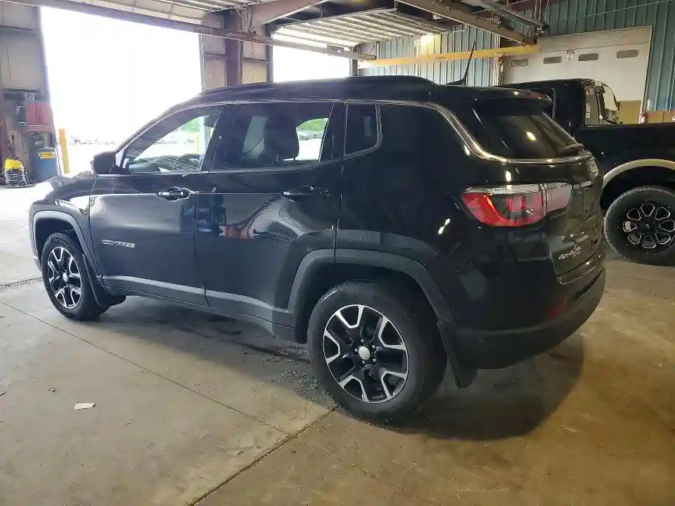 3C4NJDBB4NT121035 2022 JEEP COMPASS-1