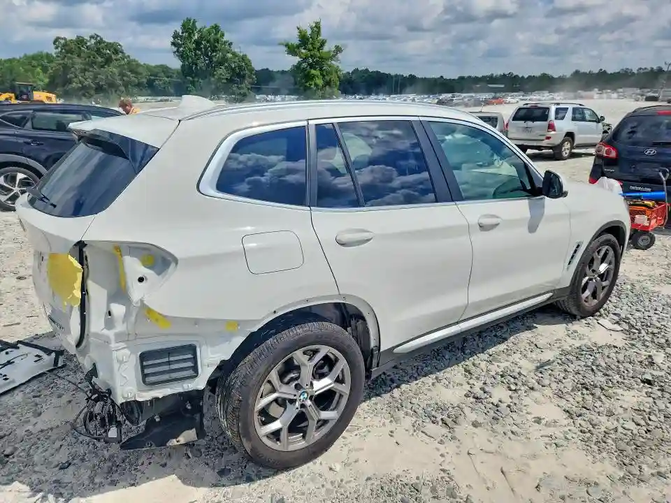 5UX43DP05P9S61330 2023 BMW X3-2
